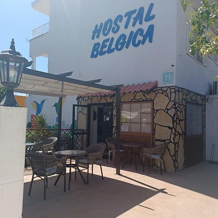 Hostal Belgica Palma Nova  Luaran gambar