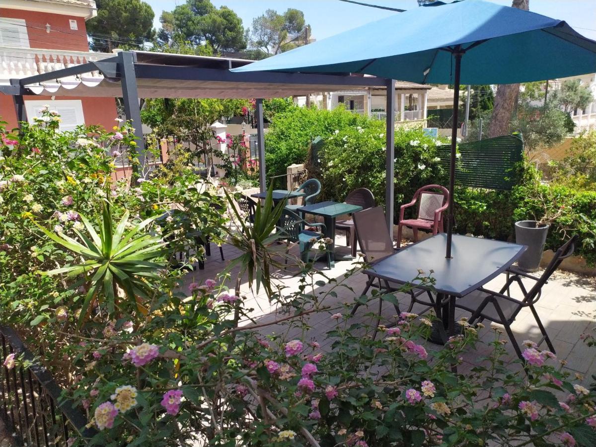 Hostal Belgica Palma Nova  Luaran gambar