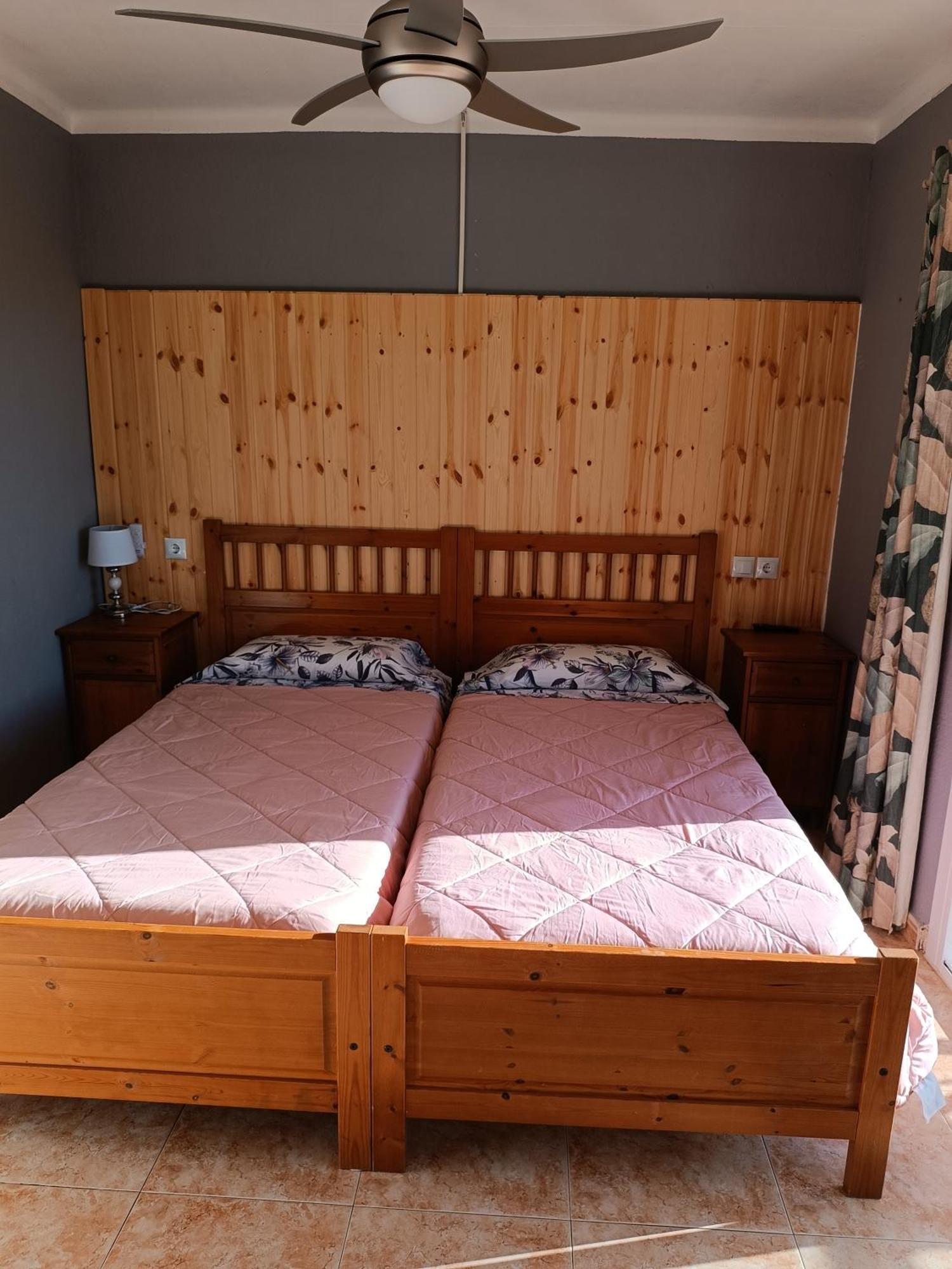 Hostal Belgica Palma Nova  Luaran gambar