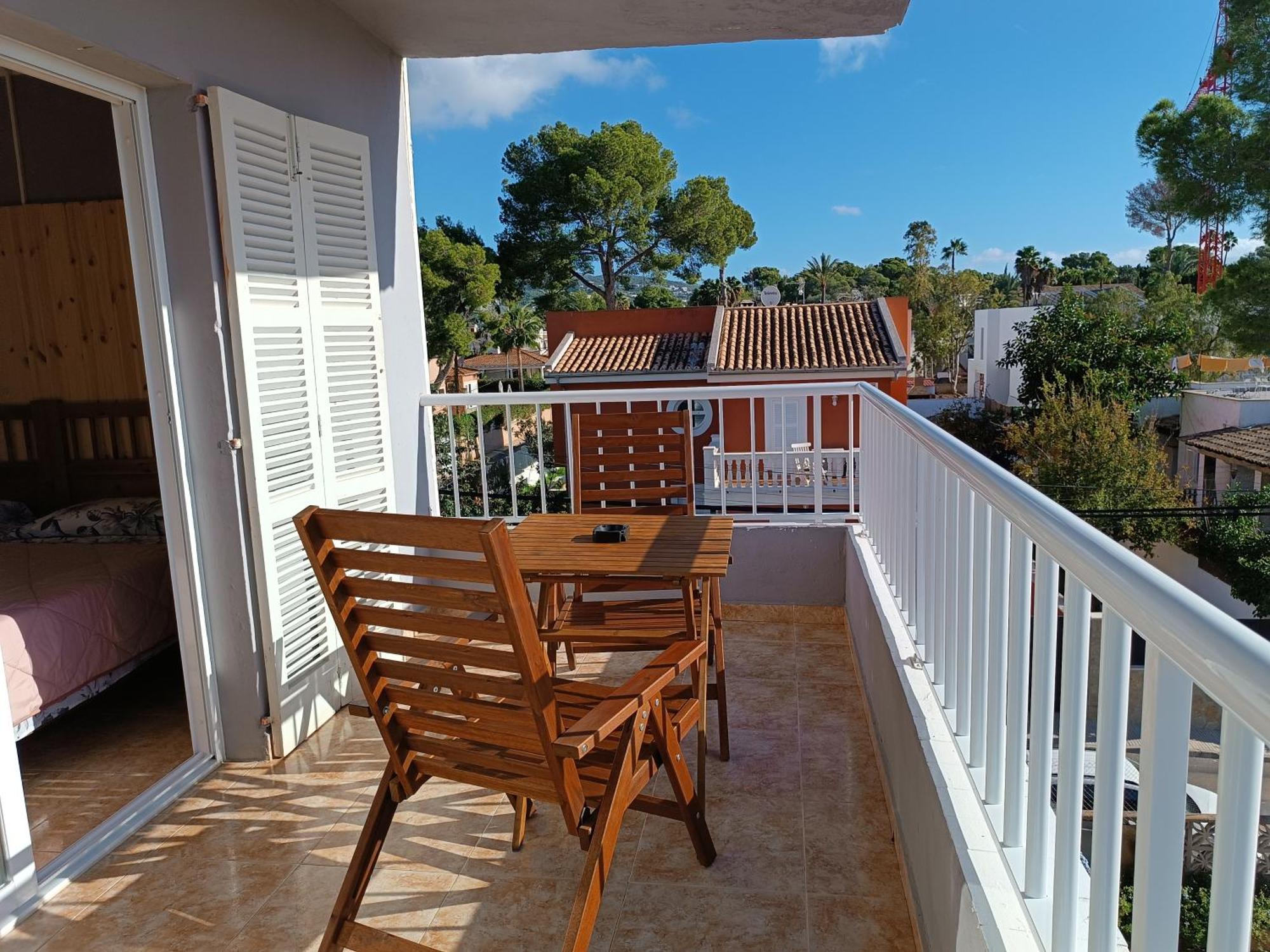 Hostal Belgica Palma Nova  Luaran gambar