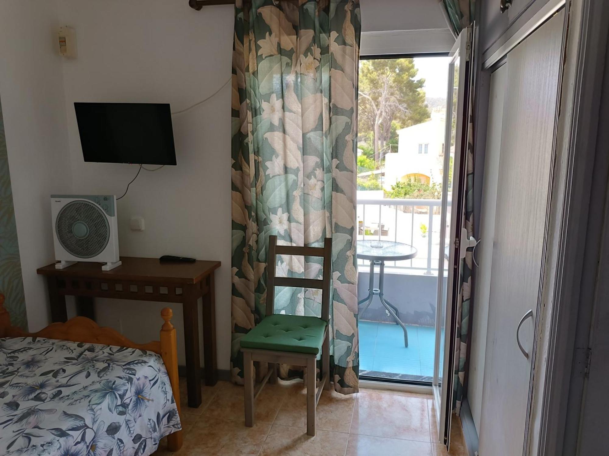 Hostal Belgica Palma Nova  Bilik gambar