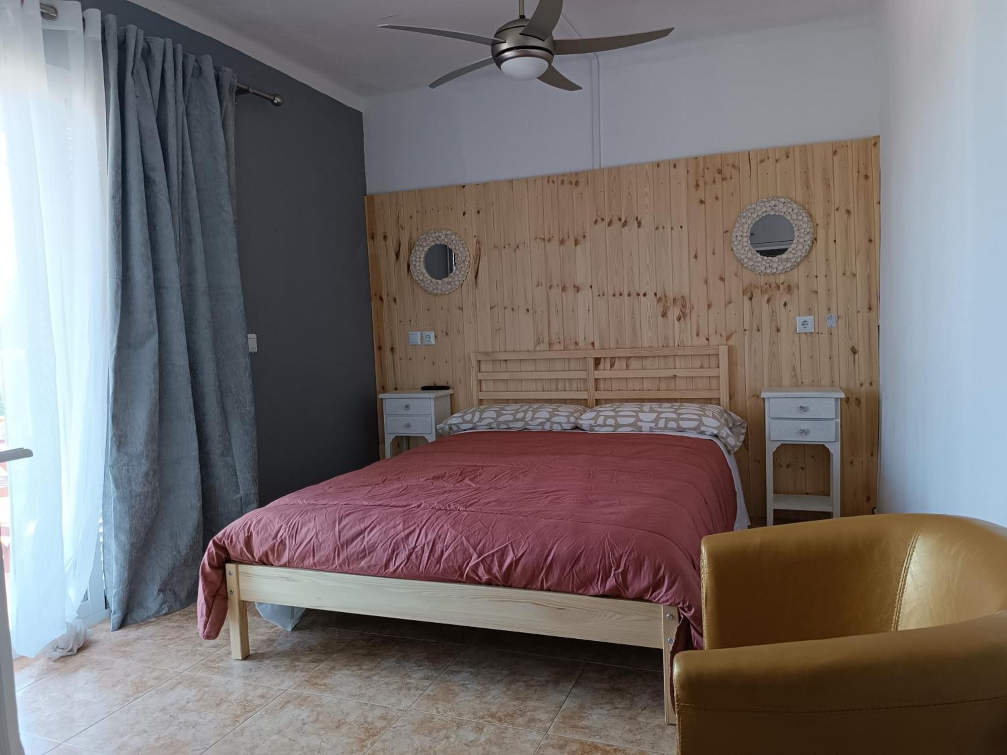 Hostal Belgica Palma Nova  Luaran gambar