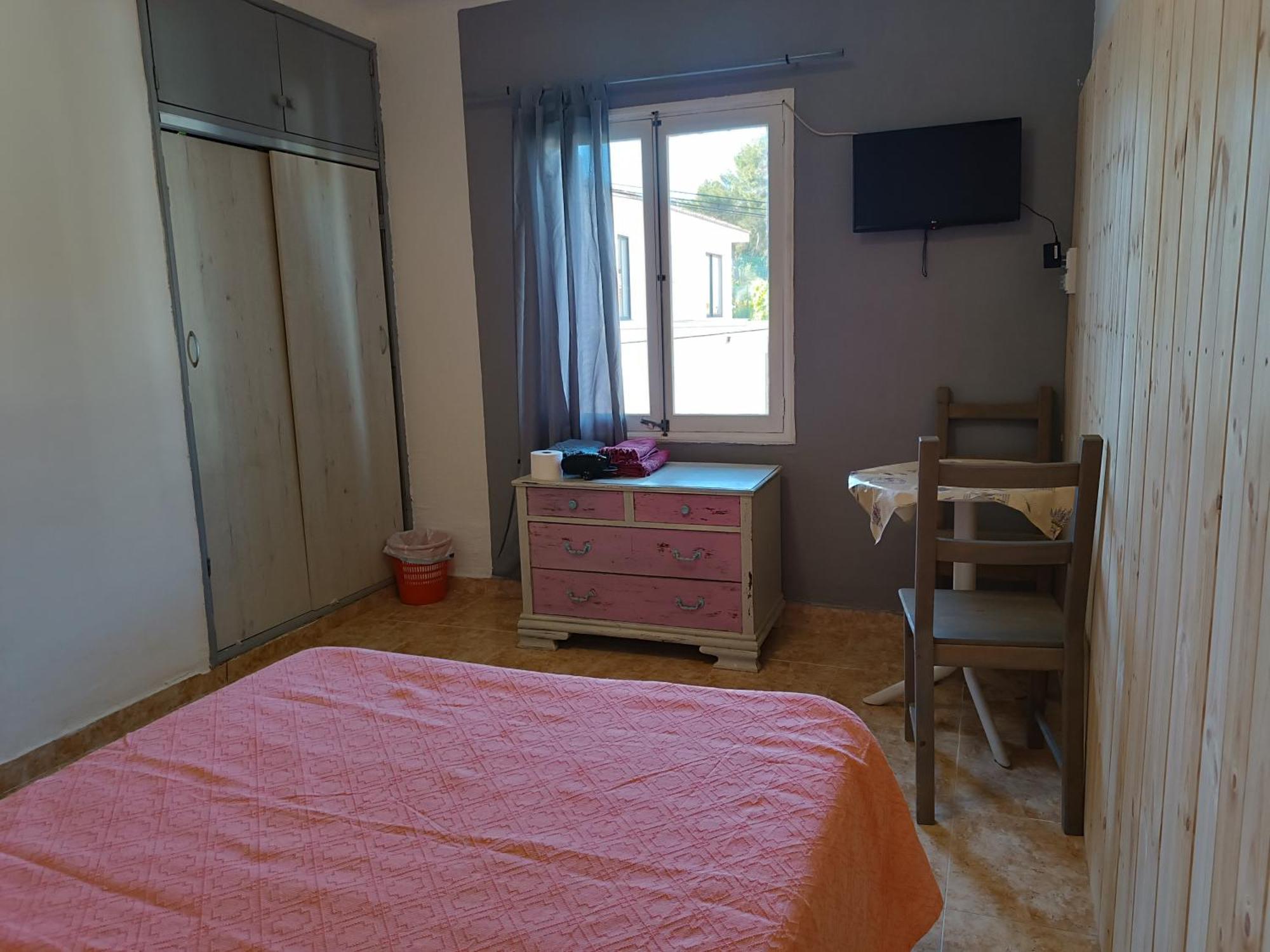 Hostal Belgica Palma Nova  Luaran gambar