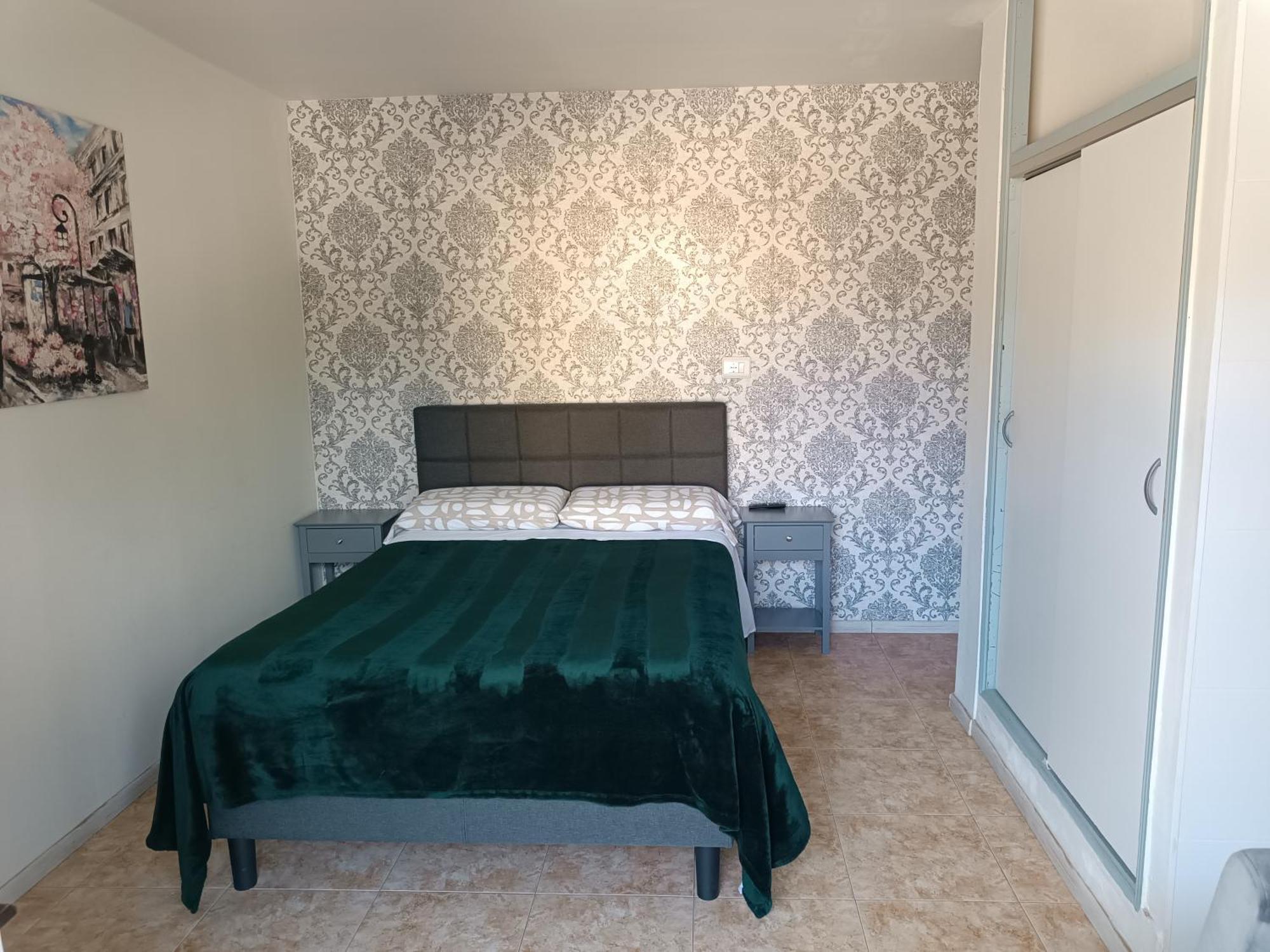 Hostal Belgica Palma Nova  Luaran gambar