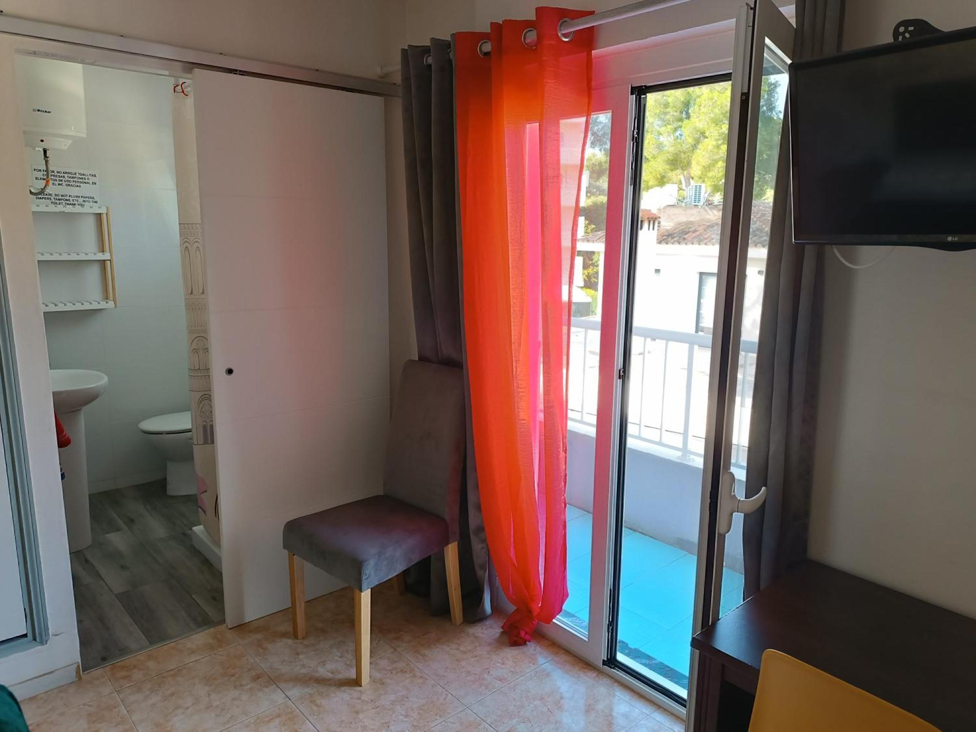 Hostal Belgica Palma Nova  Luaran gambar