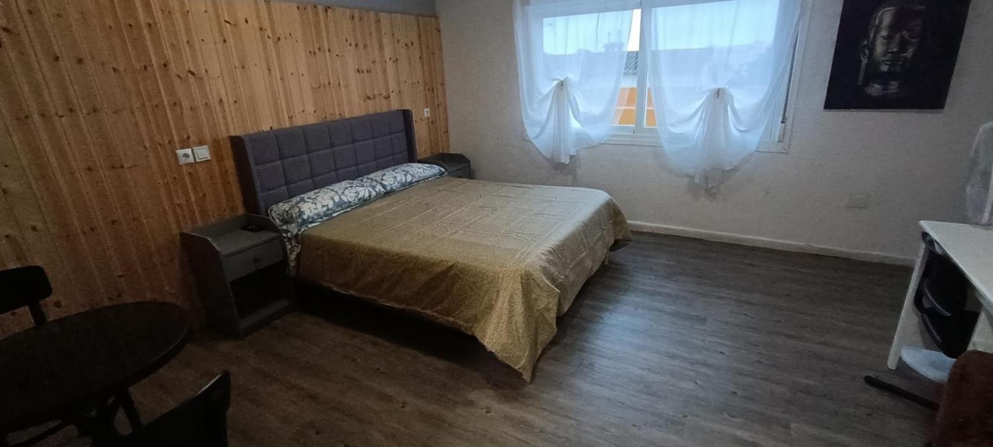 Hostal Belgica Palma Nova  Luaran gambar
